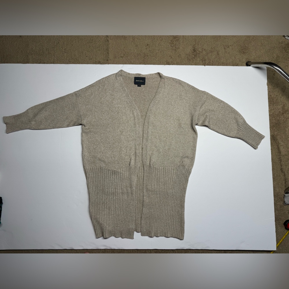Elegant Beige Women's Cardigan Sweater